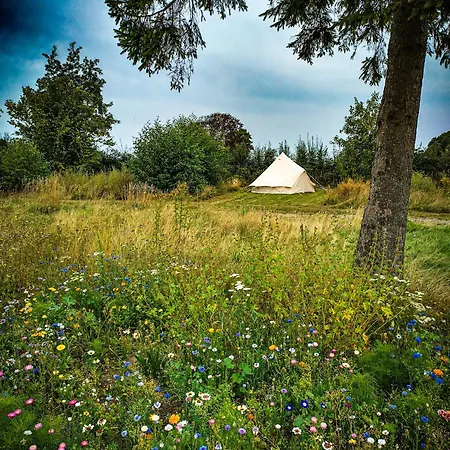 אוהל מפואר Langeland Glamping *